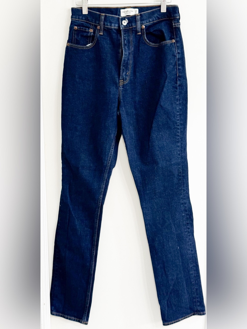 Abercrombie & Fitch Slim Straight Ultra High Rise sz 6 long - dark wash